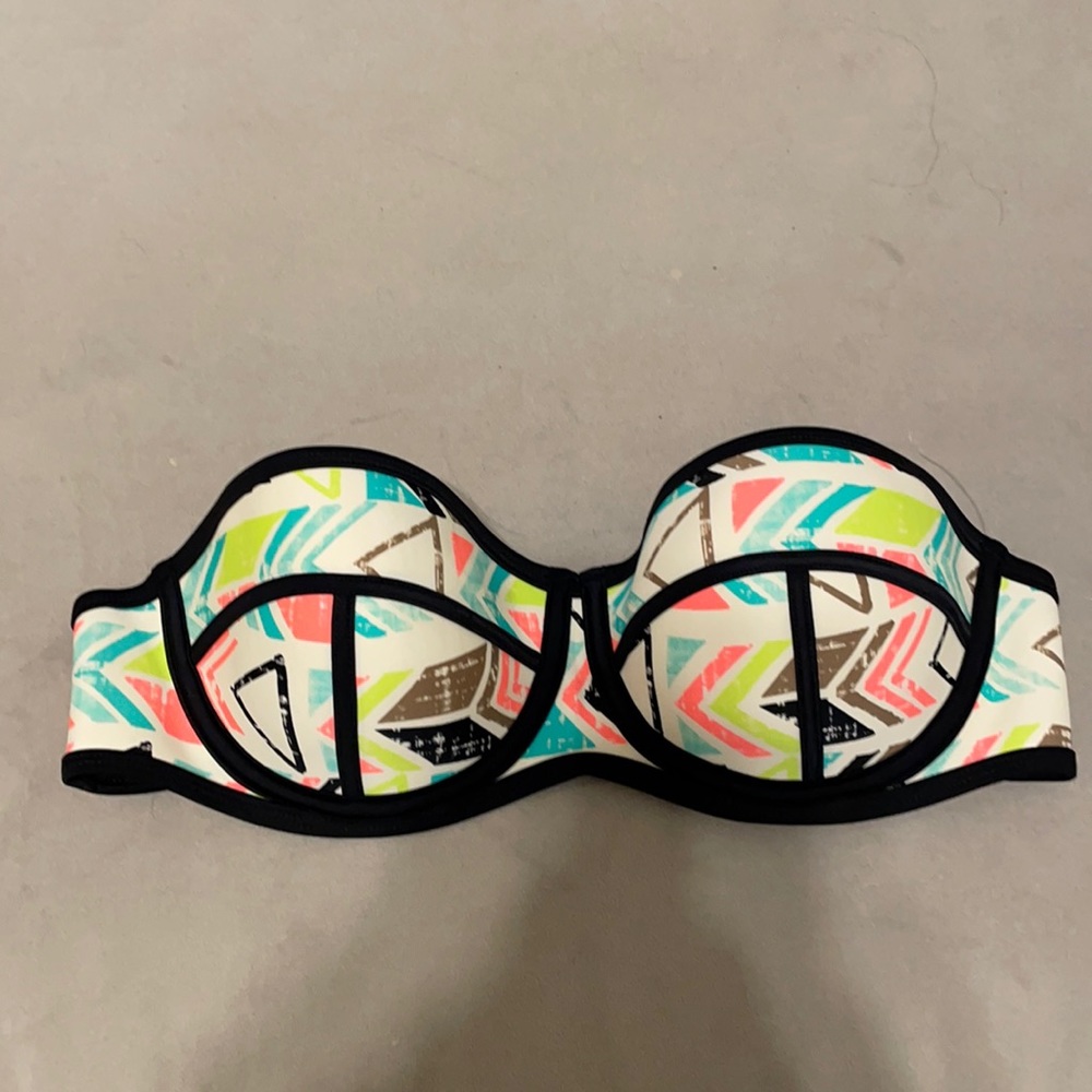 Pac Sun geometric multi color under wire bikini top